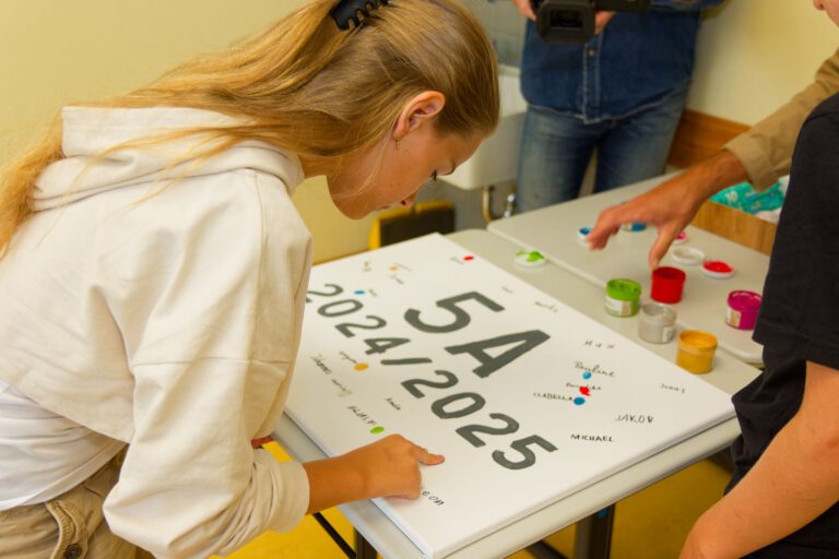 Mehr über den Artikel erfahren Begrüßung der neuen Fünftklässler an der Konrad-Max-Kunz-Realschule am 10.09.2024