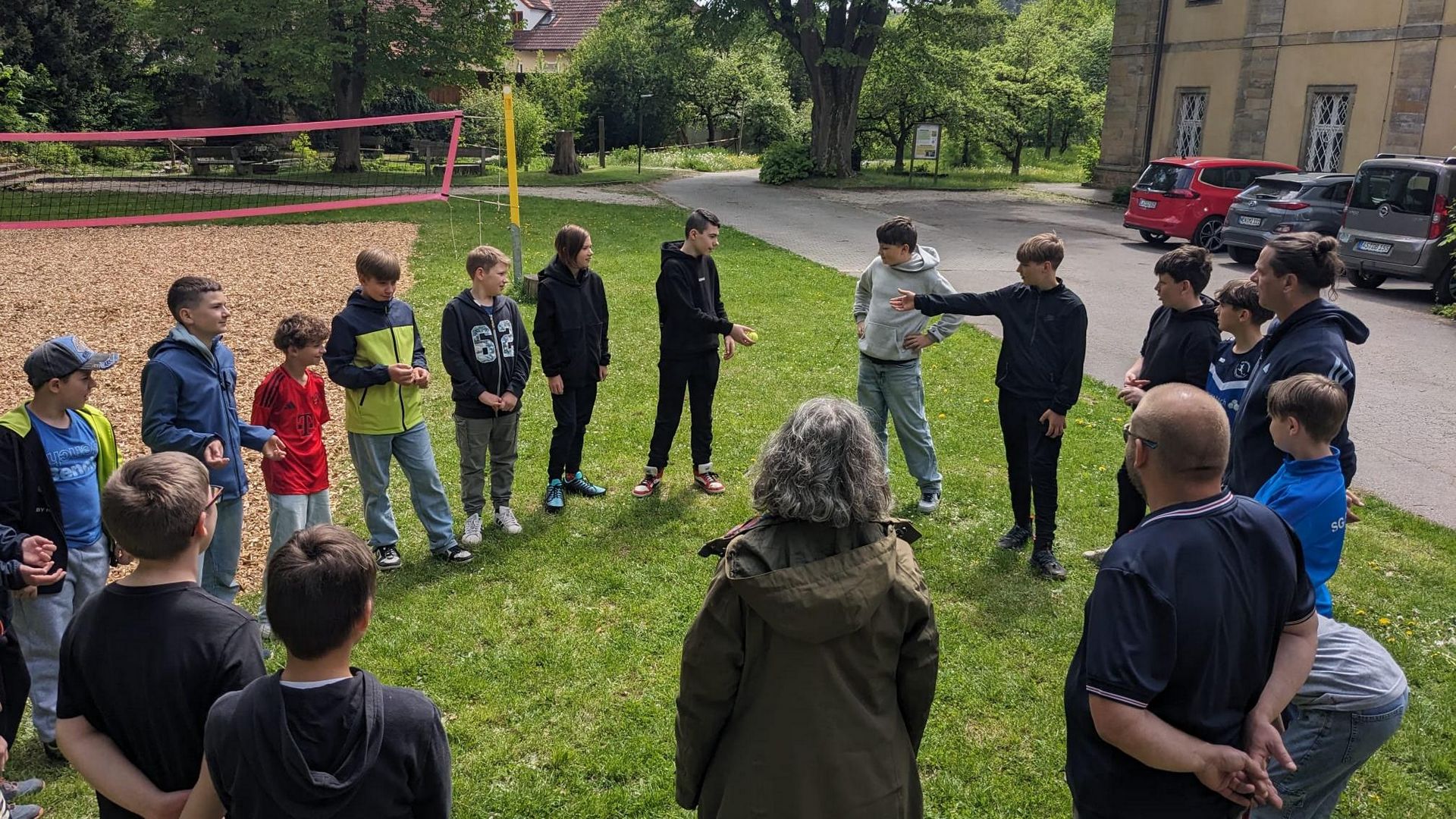 Mehr über den Artikel erfahren Öko-Erlebnistage der 6. Klassen im Kloster Ensdorf – Natur entdecken, Herausforderungen meistern und gemeinsam wachsen