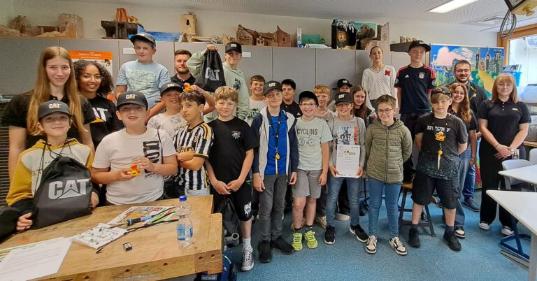 Mehr über den Artikel erfahren Lötkurs begeistert junge Technikfans – „SET – Schüler entdecken Technik“ an der KMK-Realschule