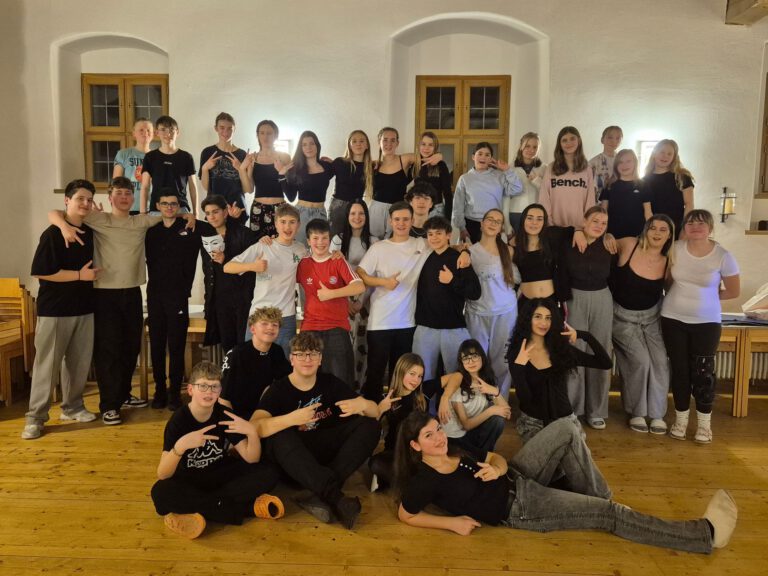 Mehr über den Artikel erfahren Kreative Probentage in Trausnitz – Musik, Theater und viele Emotionen