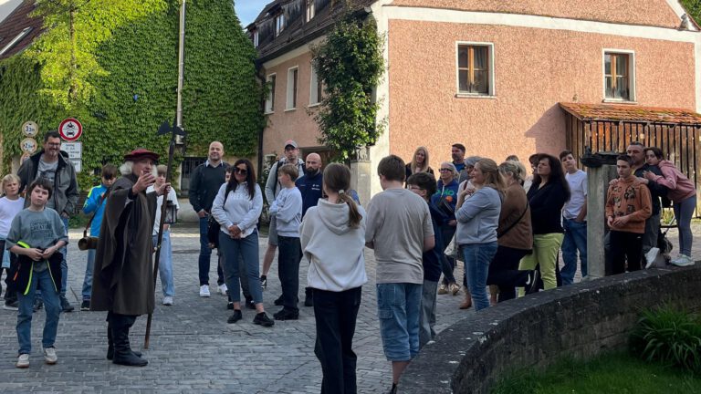 Mehr über den Artikel erfahren Ein unvergesslicher Nachmittag in Kallmünz: KESCH-Ausflug unserer Schulfamilie